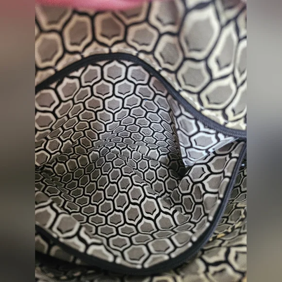 Fossil Black and Cream Crossbody Bag - Picture 7 of 9